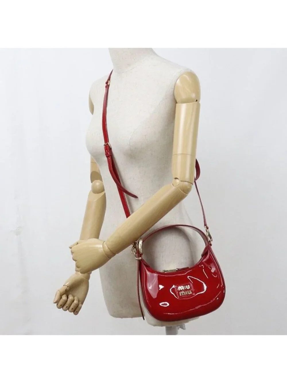 Miu Miu Miu Hobo Handbag Patent Leather